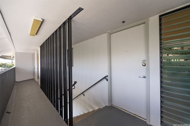2860 Waialae Avenue PH3, Honolulu, HI 96826
