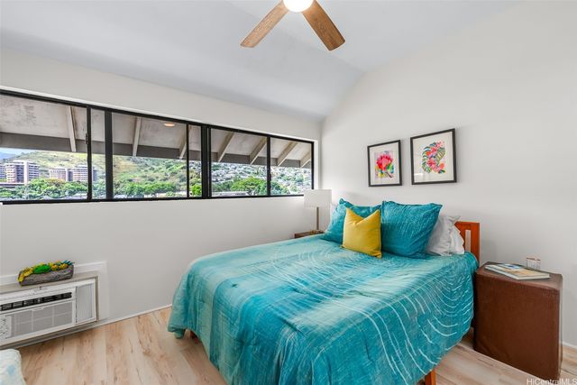 2860 Waialae Avenue PH3, Honolulu, HI 96826