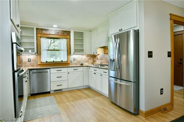 3203 Morrow Drive, Cortland, OH 44410