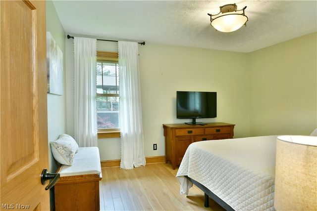 3203 Morrow Drive, Cortland, OH 44410