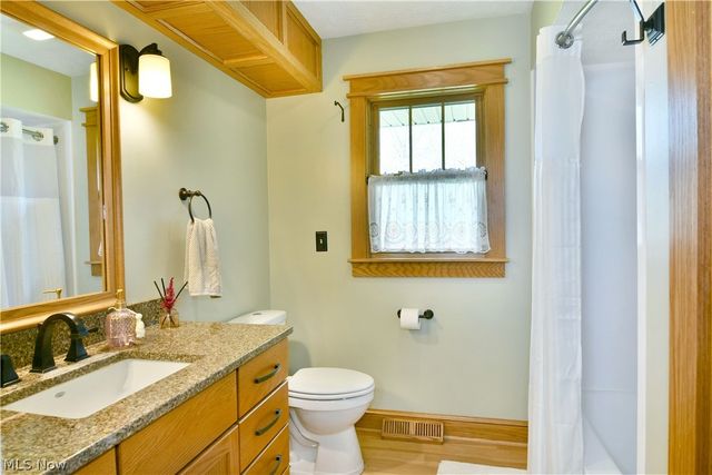 3203 Morrow Drive, Cortland, OH 44410