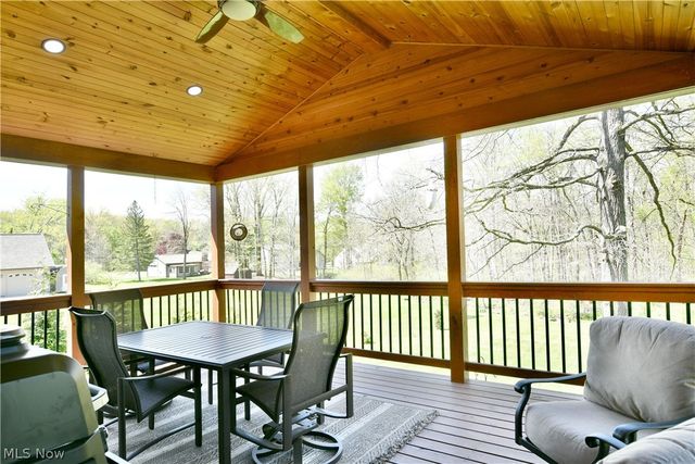 3203 Morrow Drive, Cortland, OH 44410