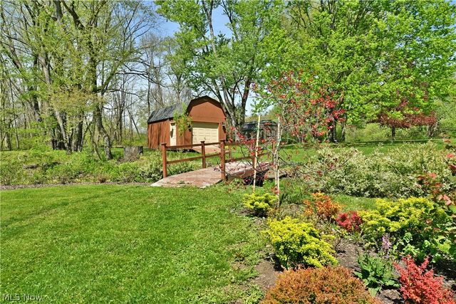 3203 Morrow Drive, Cortland, OH 44410