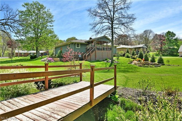 3203 Morrow Drive, Cortland, OH 44410