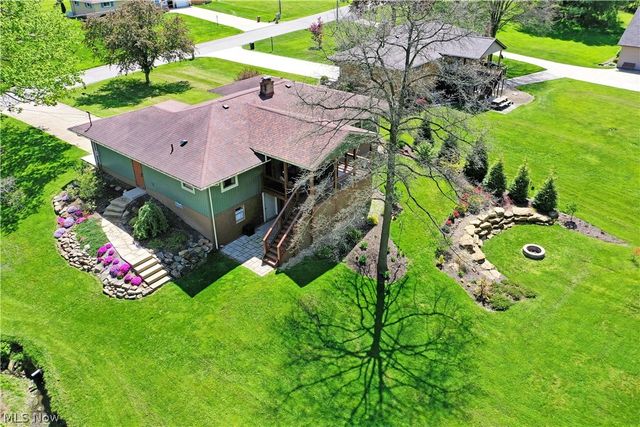 3203 Morrow Drive, Cortland, OH 44410