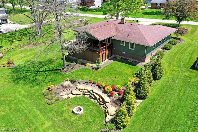 3203 Morrow Drive, Cortland, OH 44410
