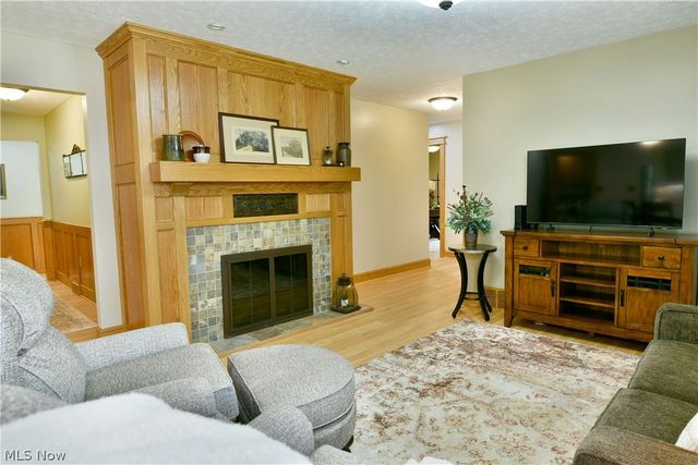 3203 Morrow Drive, Cortland, OH 44410