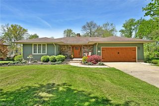 3203 Morrow Drive, Cortland, OH 44410