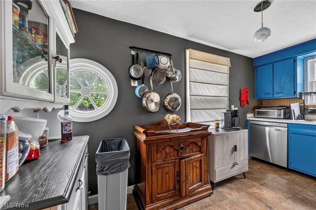 29408 Luxona Avenue, Wickliffe, OH 44092