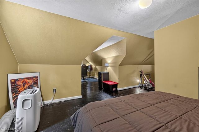 29408 Luxona Avenue, Wickliffe, OH 44092