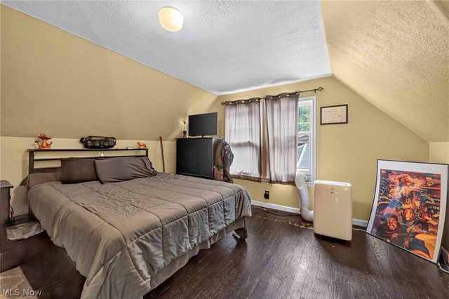 29408 Luxona Avenue, Wickliffe, OH 44092