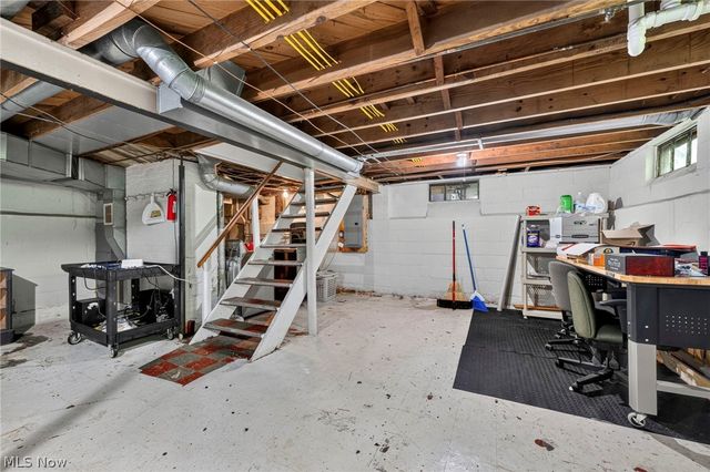 29408 Luxona Avenue, Wickliffe, OH 44092