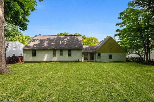 29408 Luxona Avenue, Wickliffe, OH 44092