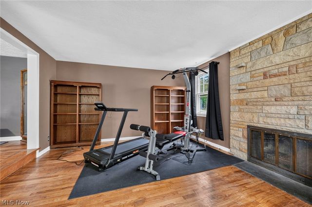29408 Luxona Avenue, Wickliffe, OH 44092