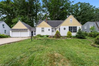 29408 Luxona Avenue, Wickliffe, OH 44092