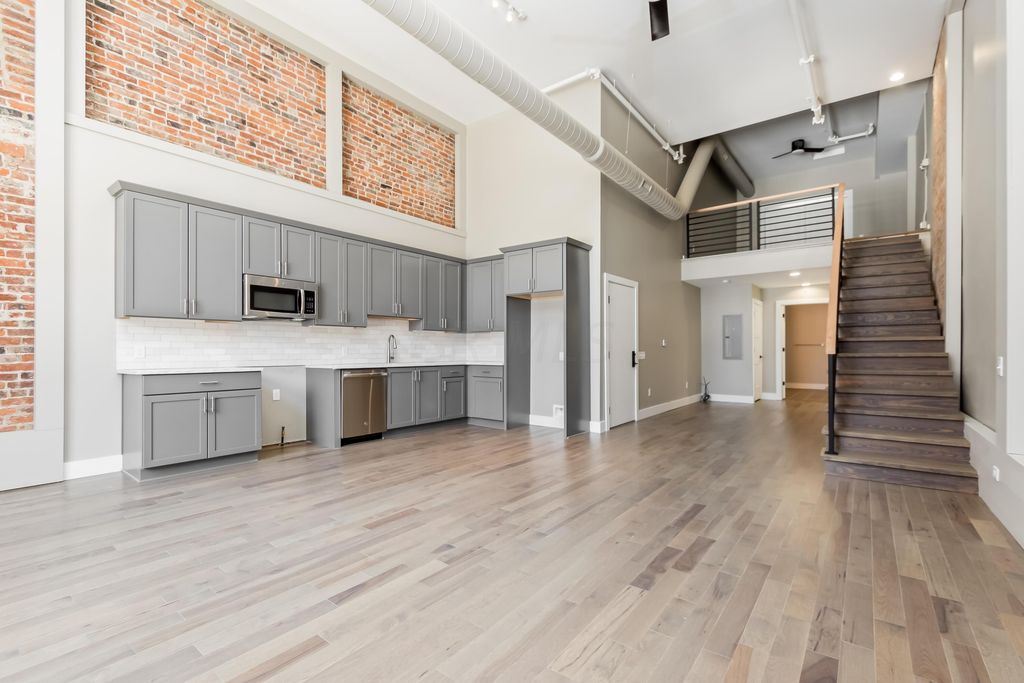 44 N High Street, 3B, Columbus, OH 43215