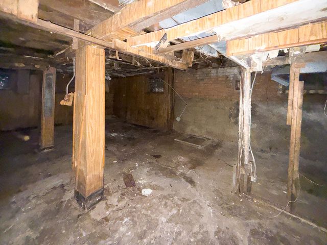 609 E 88th Place, Chicago, IL 60619