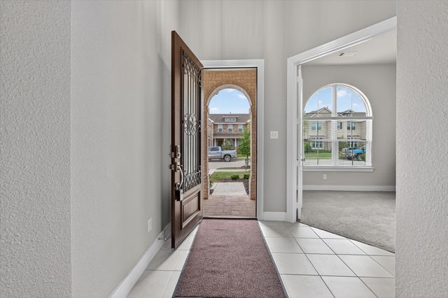 3725 Paradise Way, Sherman, TX 75090