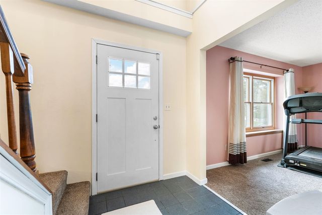 1234 Harwood Circle, Saline, MI 48176