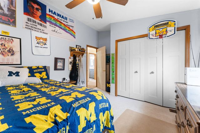 1234 Harwood Circle, Saline, MI 48176