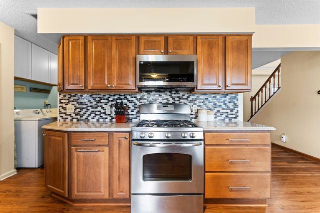 1234 Harwood Circle, Saline, MI 48176