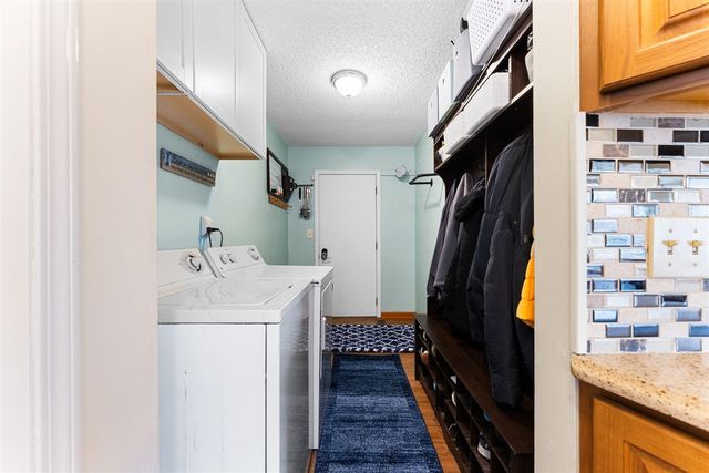 1234 Harwood Circle, Saline, MI 48176