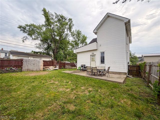 401 5th Street, Wellsville, OH 43968