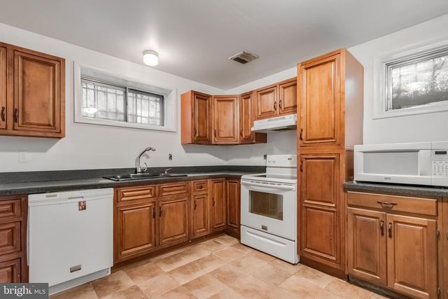 3323 NASH PL SE, Washington, DC 20020
