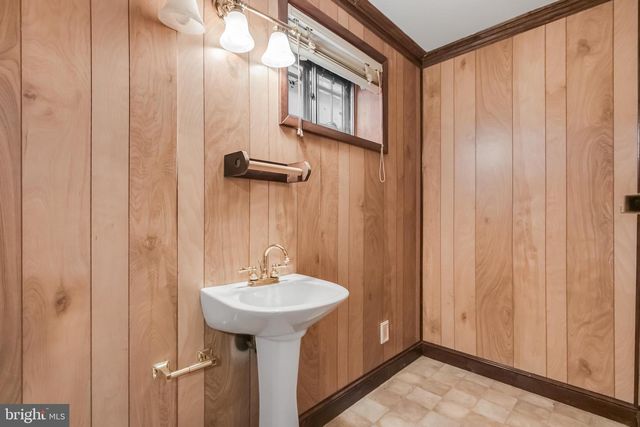 3323 NASH PL SE, Washington, DC 20020