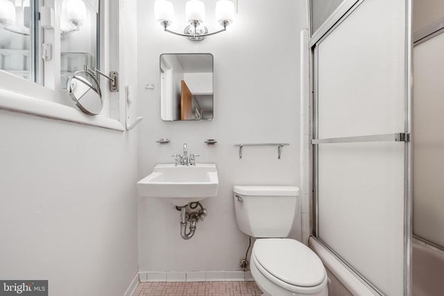 3323 NASH PL SE, Washington, DC 20020