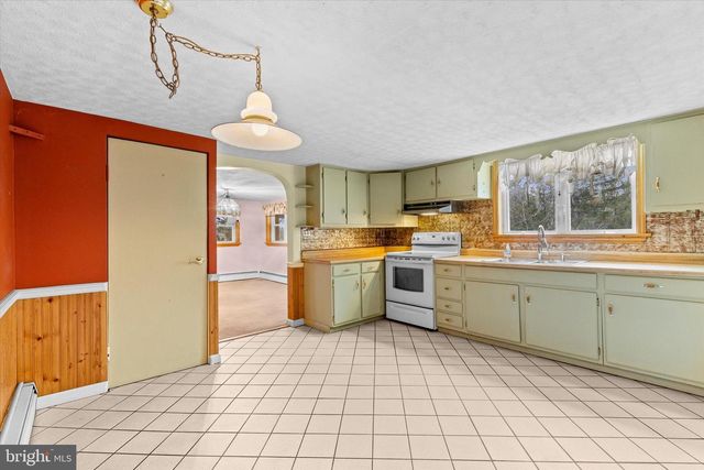 883 SIDDONSBURG RD, Lewisberry, PA 17339