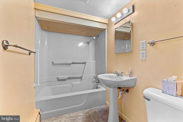 883 SIDDONSBURG RD, Lewisberry, PA 17339