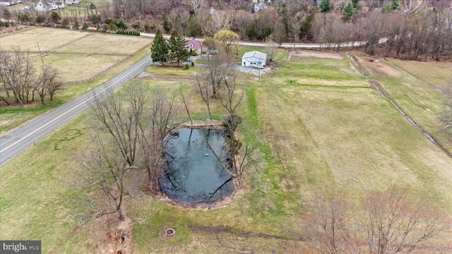 883 SIDDONSBURG RD, Lewisberry, PA 17339