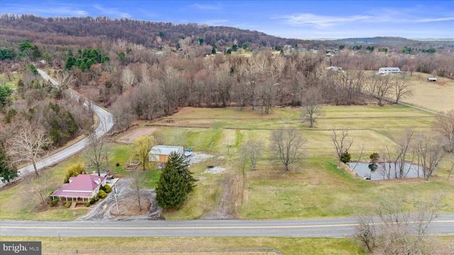883 SIDDONSBURG RD, Lewisberry, PA 17339