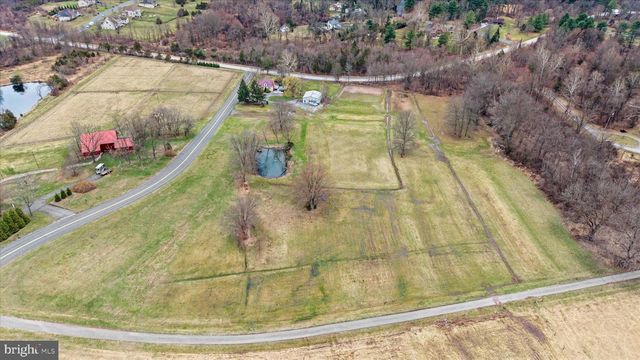 883 SIDDONSBURG RD, Lewisberry, PA 17339