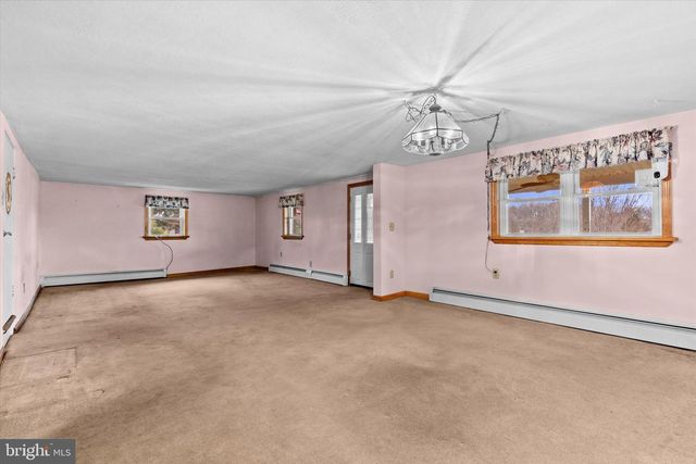 883 SIDDONSBURG RD, Lewisberry, PA 17339