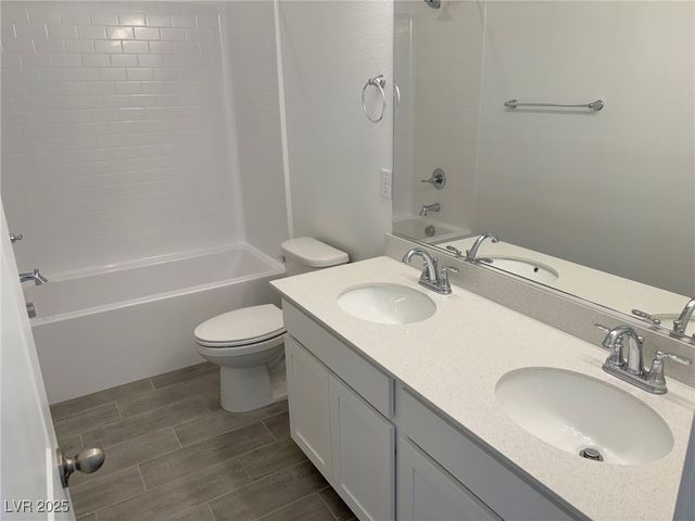 5712 East Badlands Lane, Pahrump, NV 89061