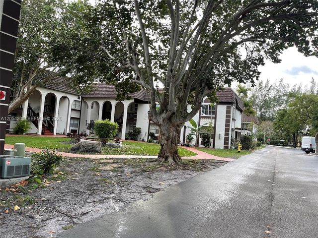 6175 NW 57th Street 116, Tamarac, FL 33319