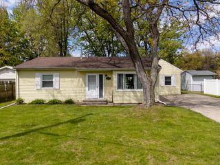 5848 Grassmere Street, Portage City, MI 49024