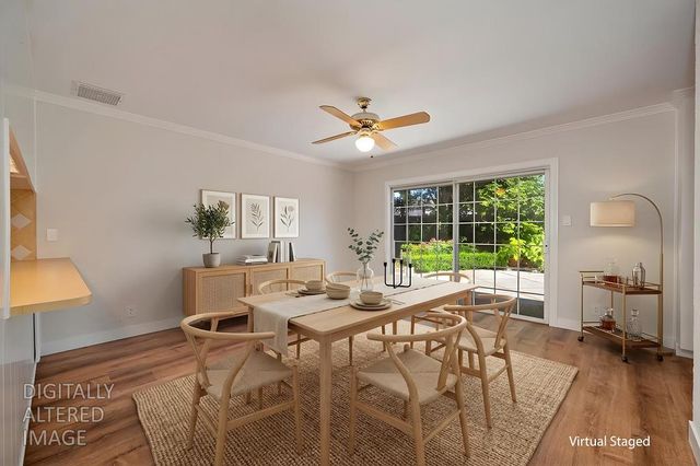 8941 La Riviera Dr, Sacramento, CA 95826
