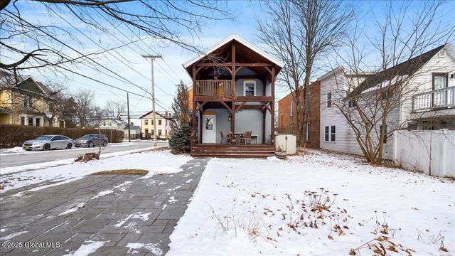 154 Washington Street, Saratoga Springs, NY 12866