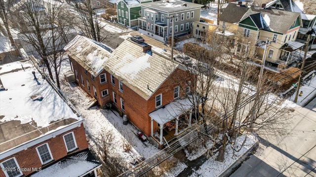 154 Washington Street, Saratoga Springs, NY 12866