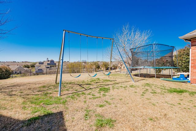 10921 Owl Creek Drive, Fort Worth, TX 76179