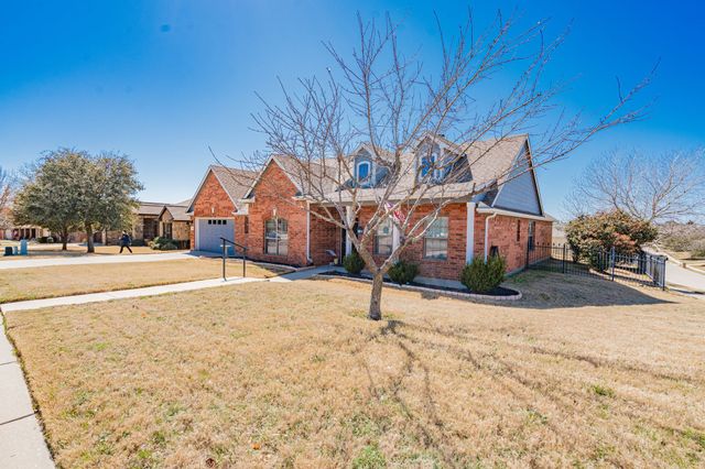 10921 Owl Creek Drive, Fort Worth, TX 76179