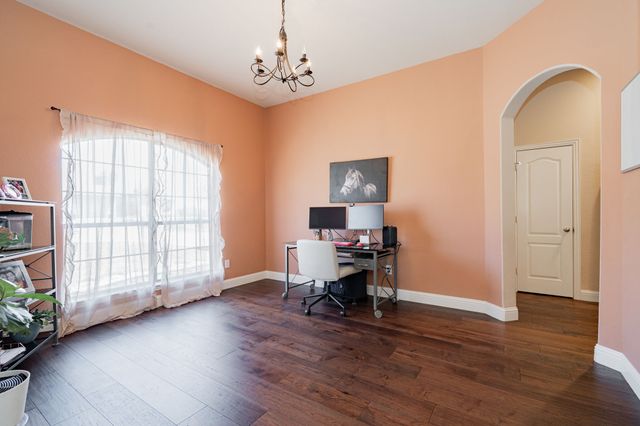 10921 Owl Creek Drive, Fort Worth, TX 76179