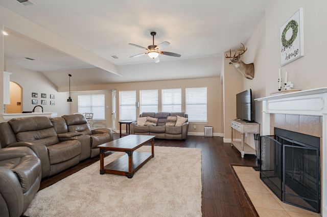 10921 Owl Creek Drive, Fort Worth, TX 76179