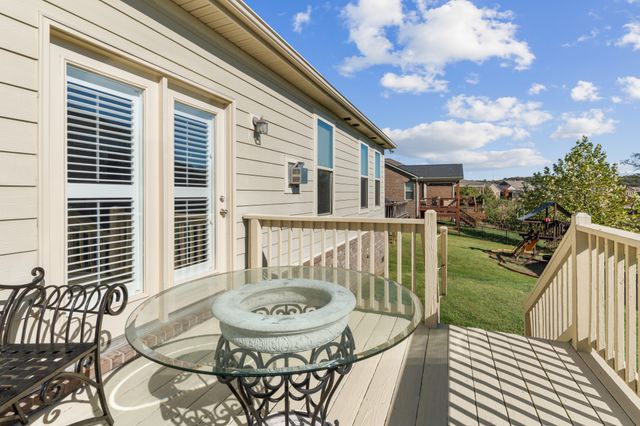 687 Fall Creek Cir, Goodlettsville, TN 37072