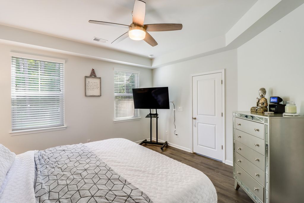 Image 14 of property listing at 9416 Sweep Drive, Summerville, SC 29485