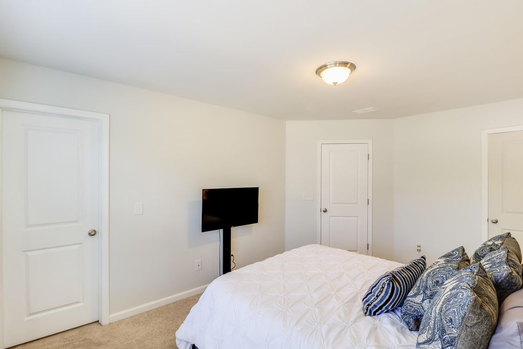 Image 20 of property listing at 9416 Sweep Drive, Summerville, SC 29485