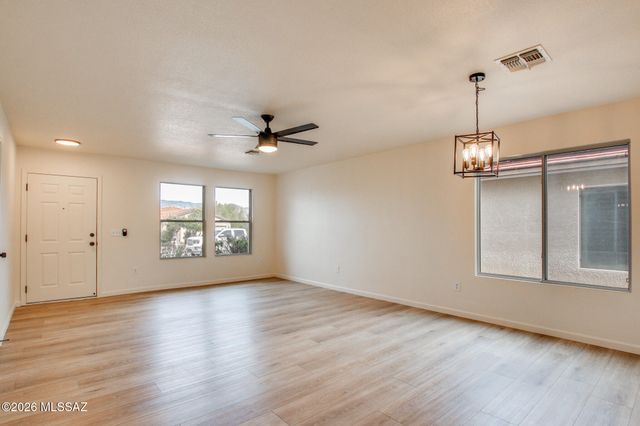 9410 E Grapevine Spring Place, Tucson, AZ 85710